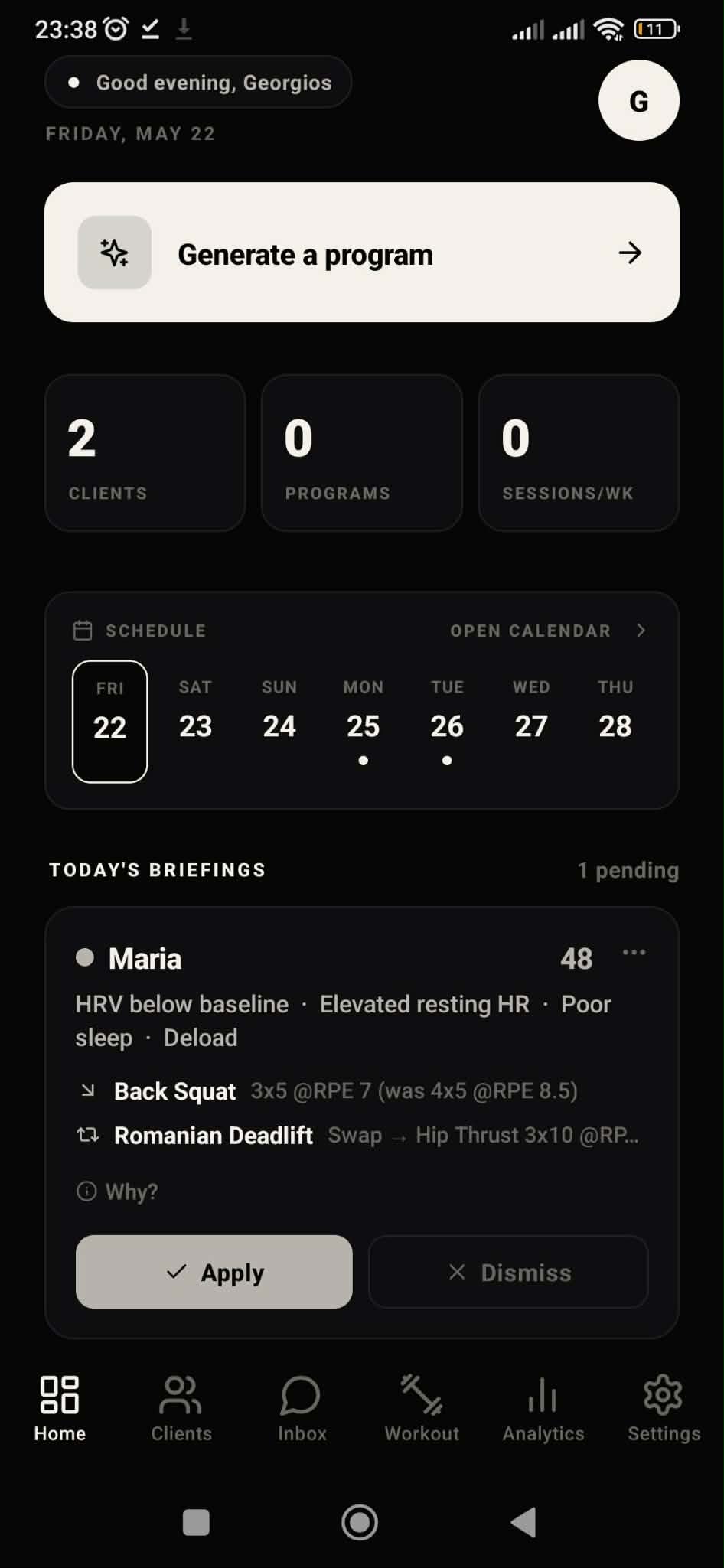 Daily client briefing and coaching tip in the SthenosFit app